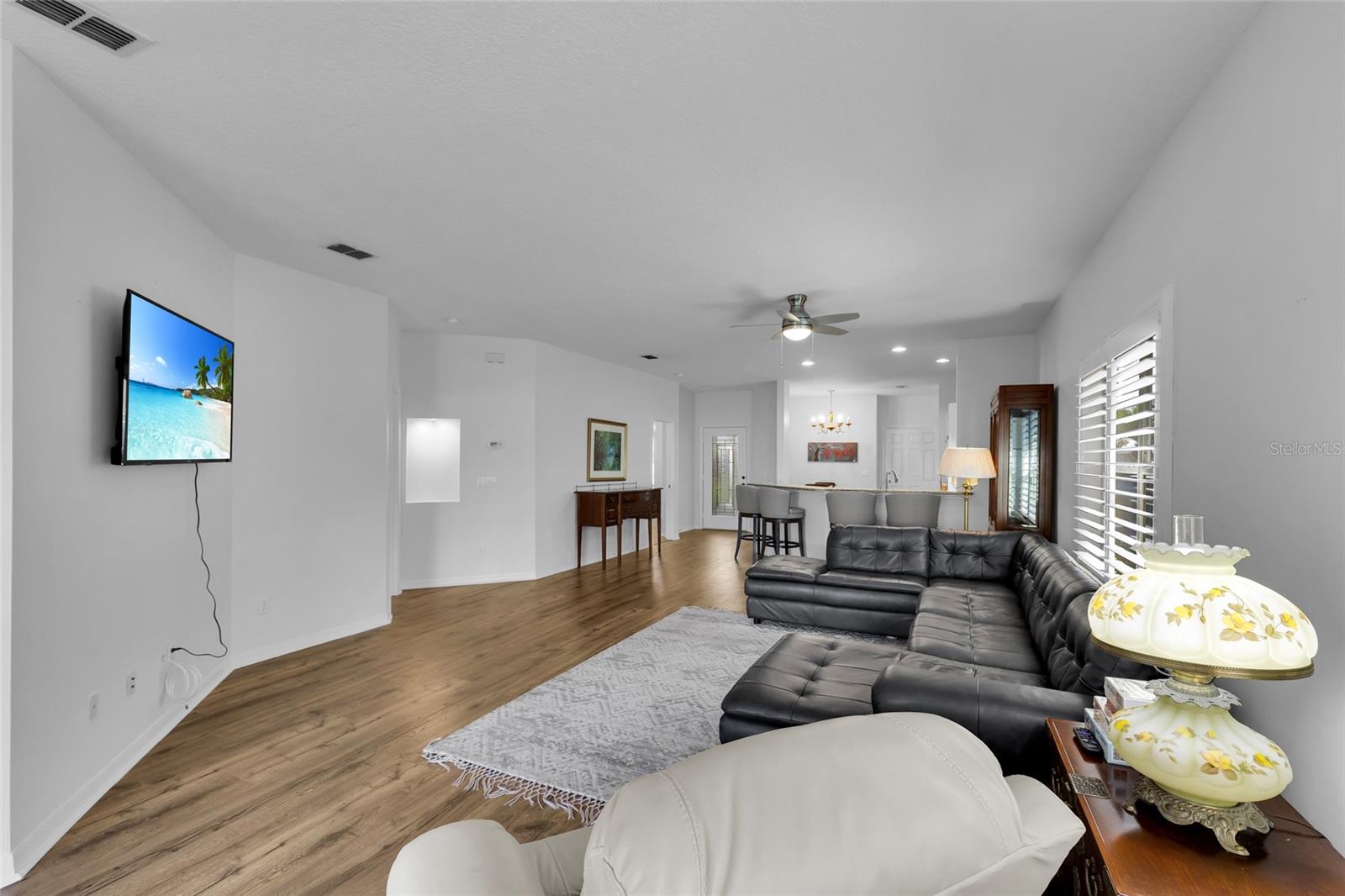 Image 17 of 46 For 9008 Heathland Court