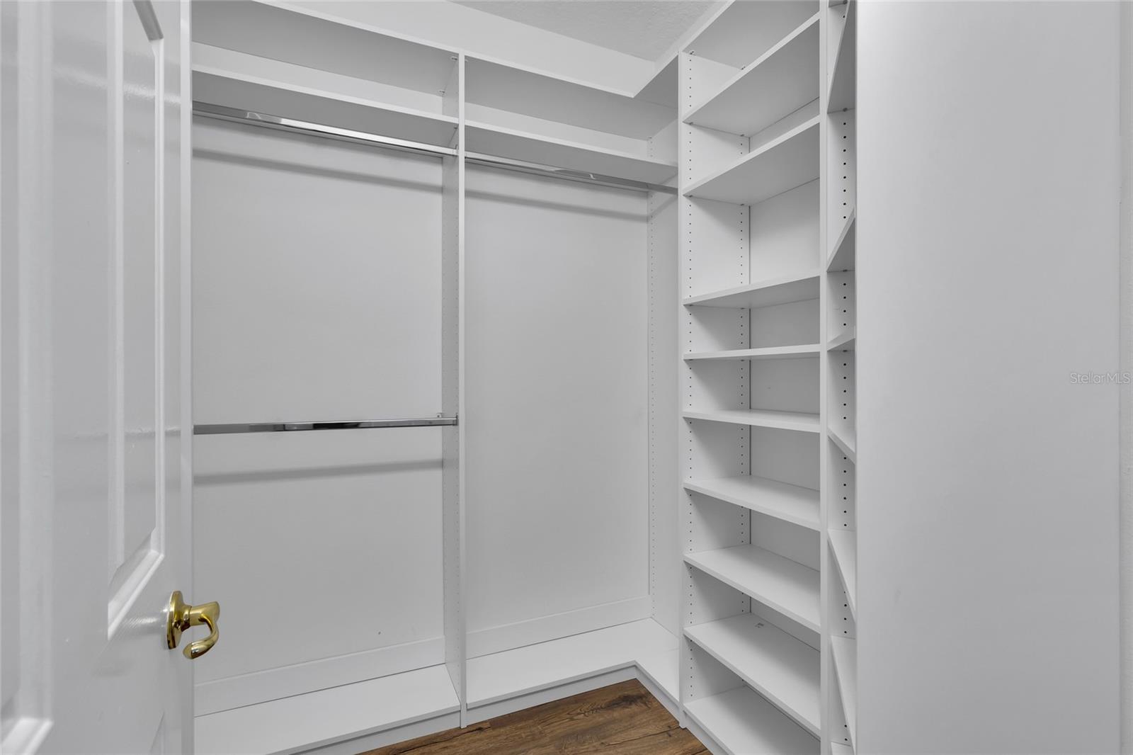 Image 20 of 46 For 9008 Heathland Court