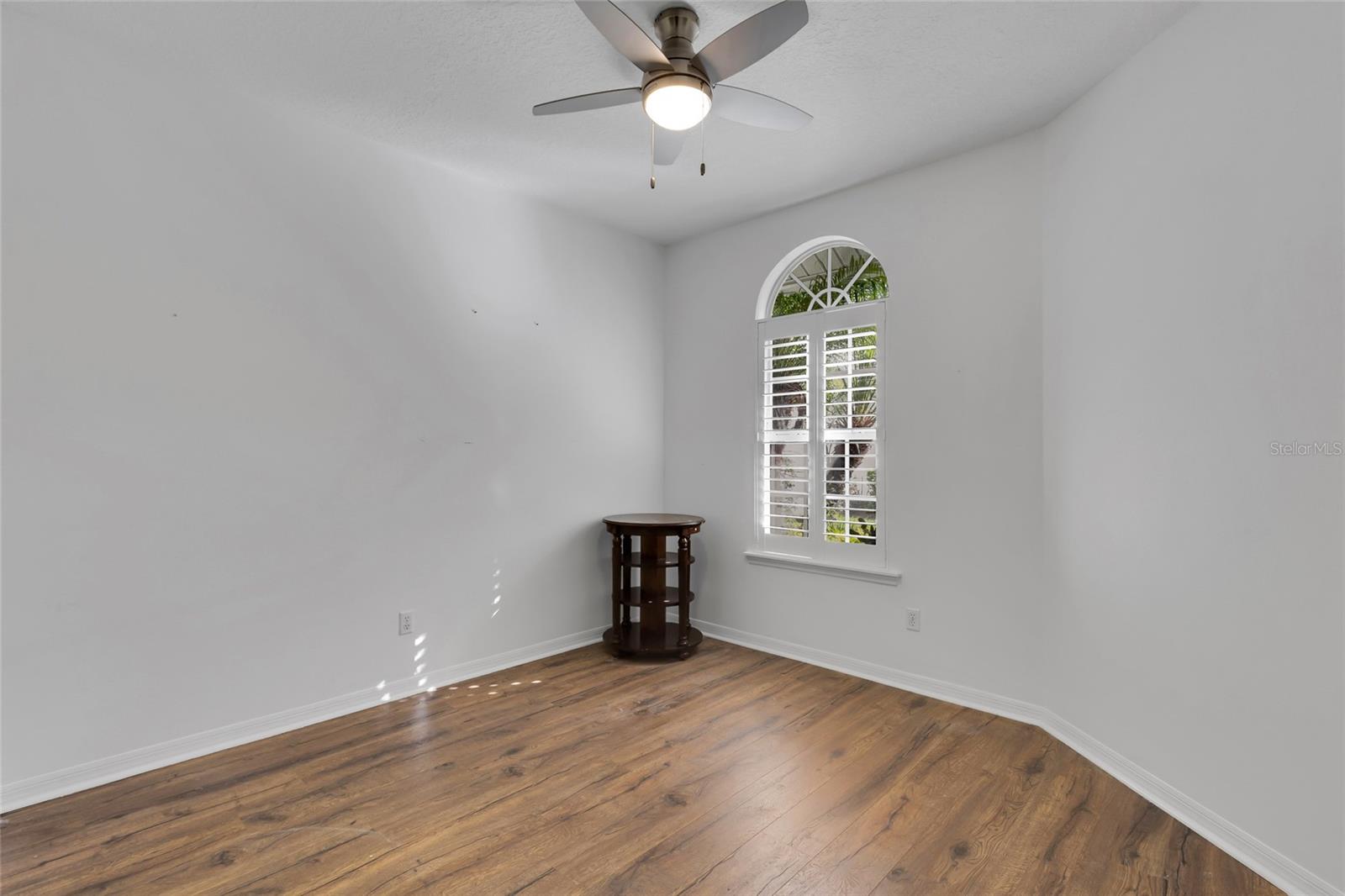 Image 24 of 46 For 9008 Heathland Court