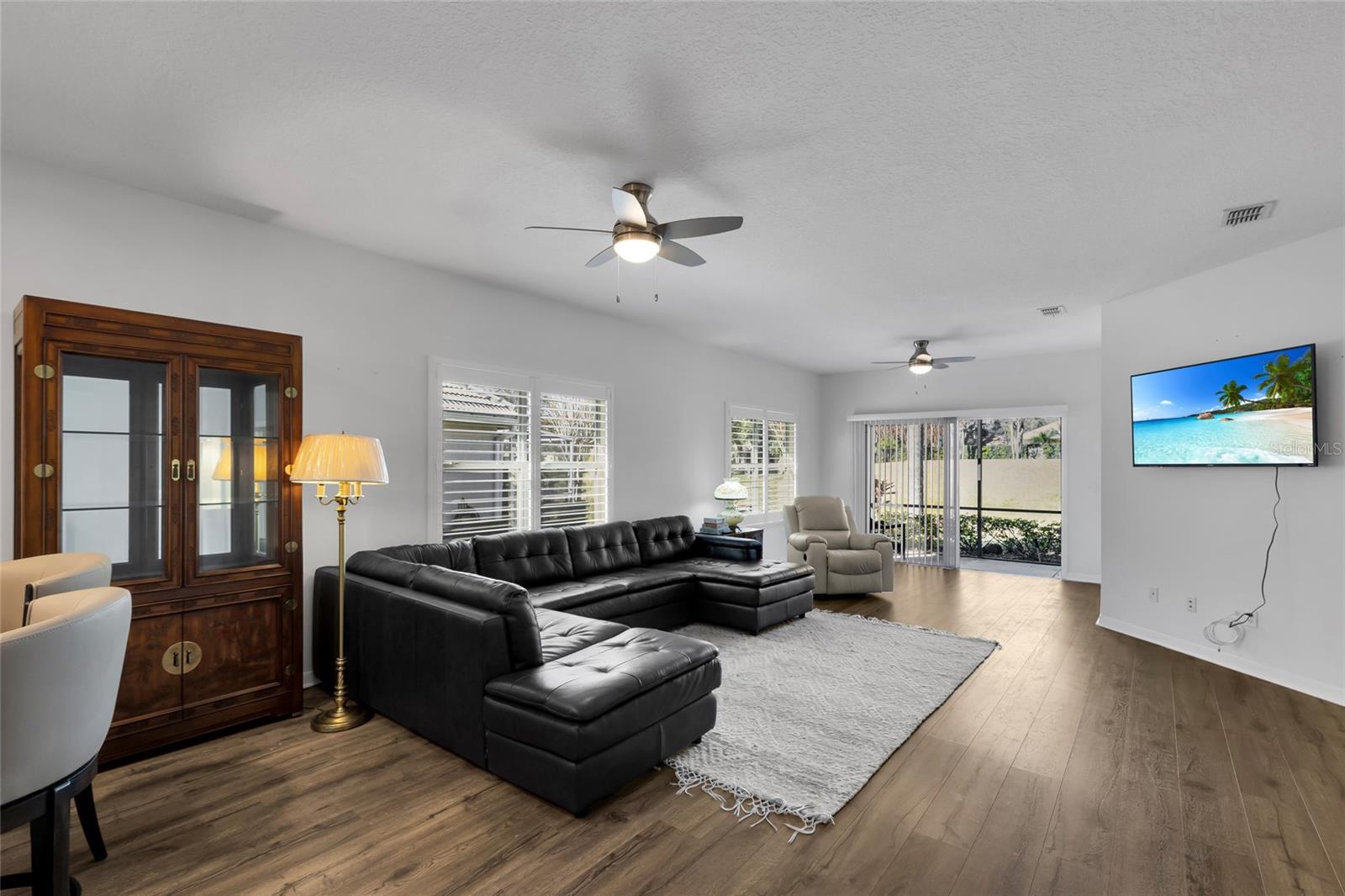 Image 9 of 46 For 9008 Heathland Court