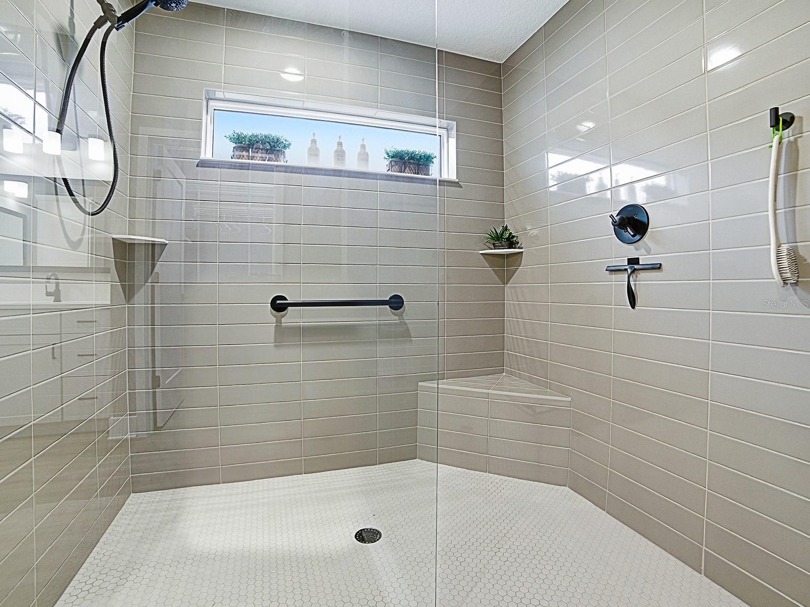 Image 35 of 59 For 7778 Brian Etheredge Way