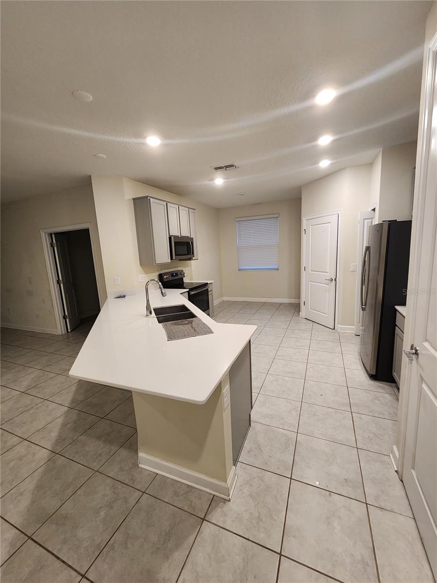 Image 5 of 25 For 741 Simone Court