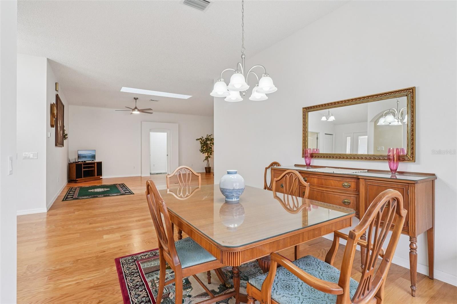 Image 19 of 57 For 1506 Canales Lane