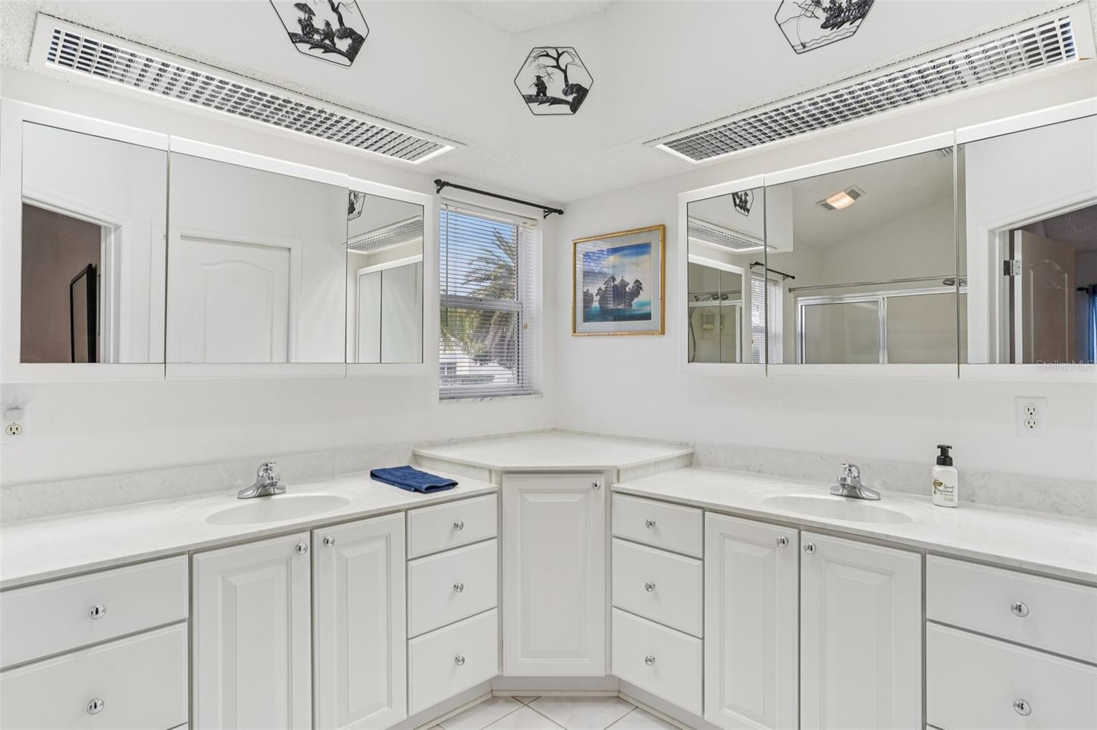 Image 23 of 57 For 1506 Canales Lane