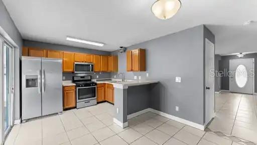 Image 4 of 26 For 3606 Minute Maid Ramp Rd 1