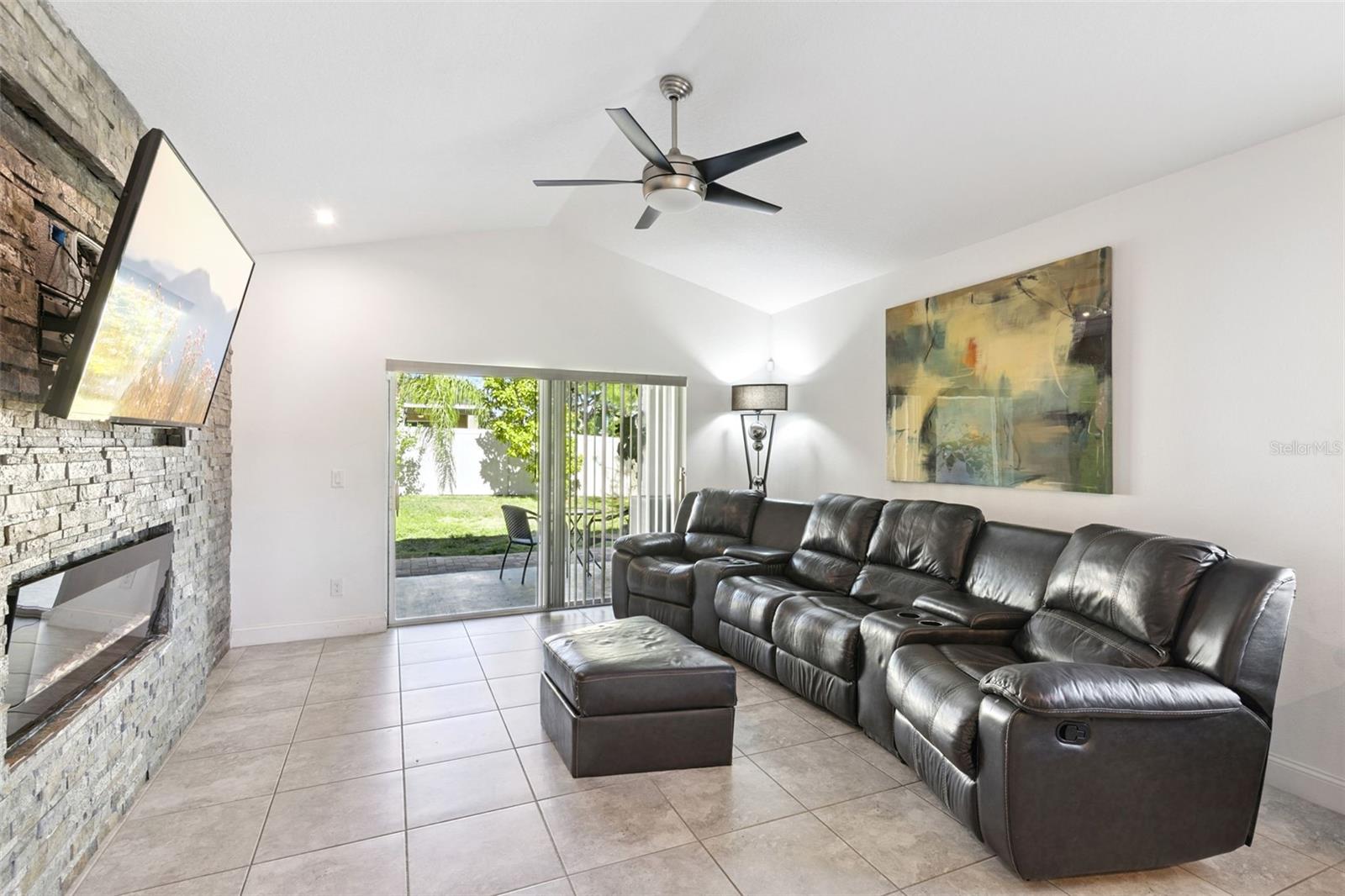 Image 11 of 67 For 2300 Polo Hill Road