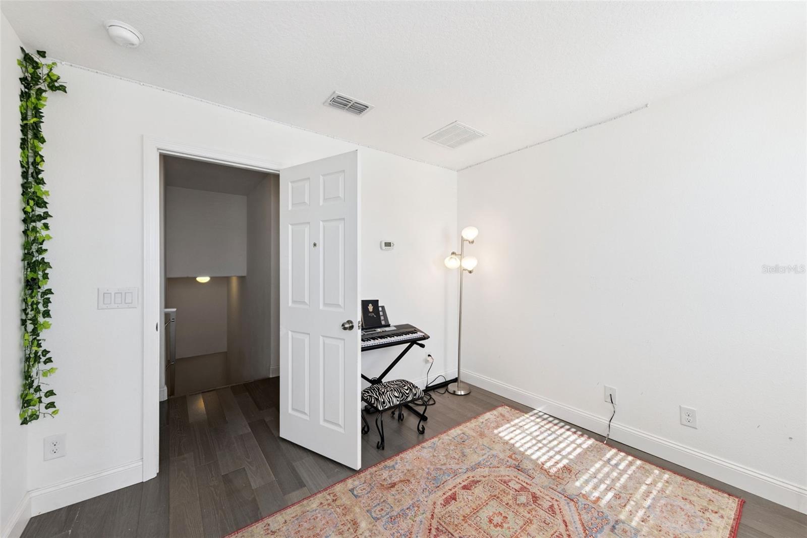 Image 22 of 67 For 2300 Polo Hill Road