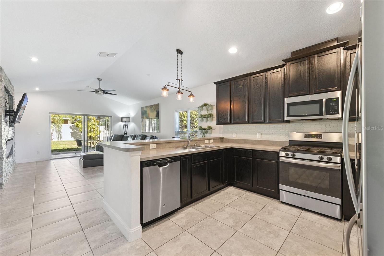 Image 6 of 67 For 2300 Polo Hill Road