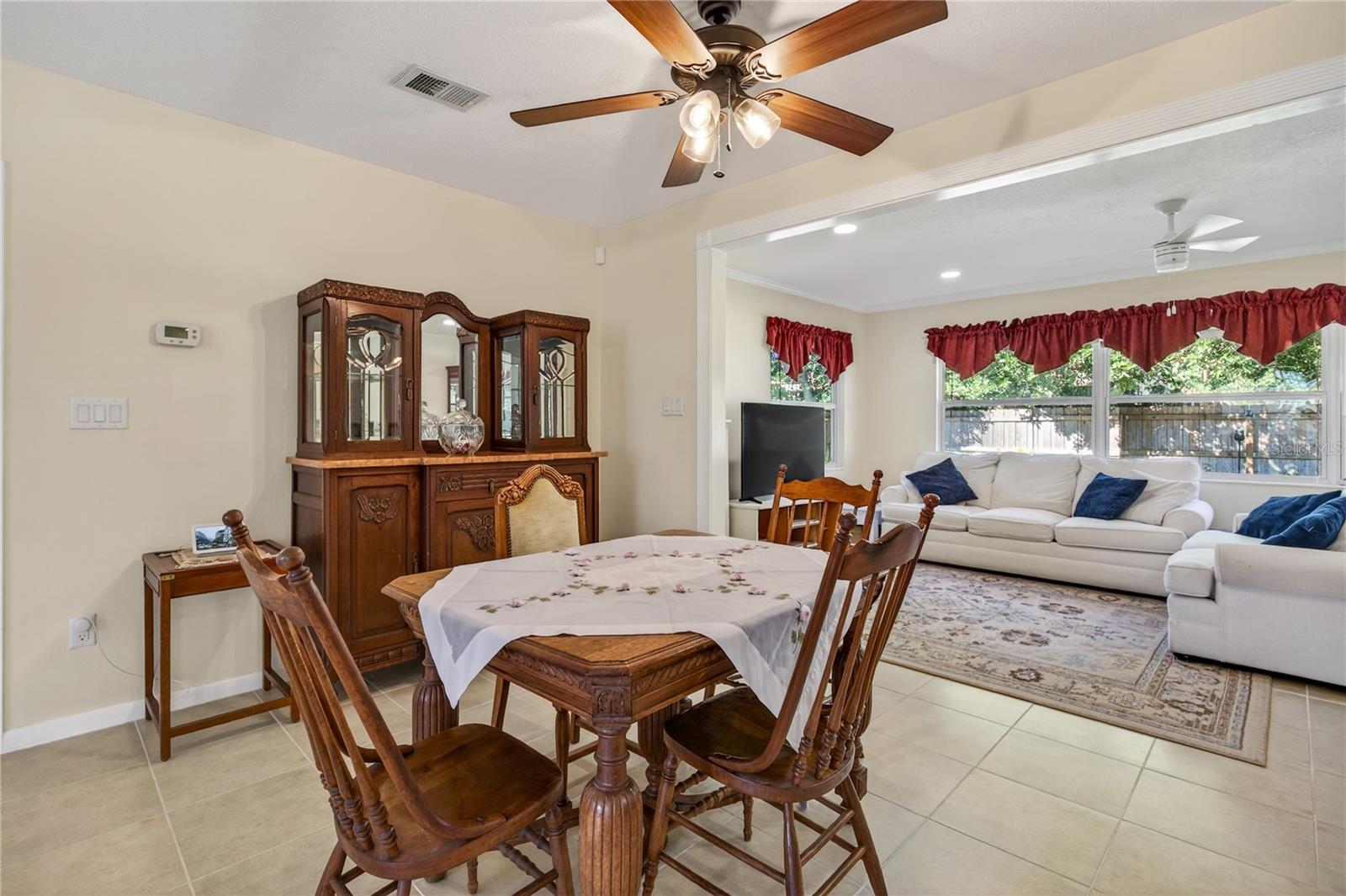 Image 24 of 37 For 1245 Pineapple Lane