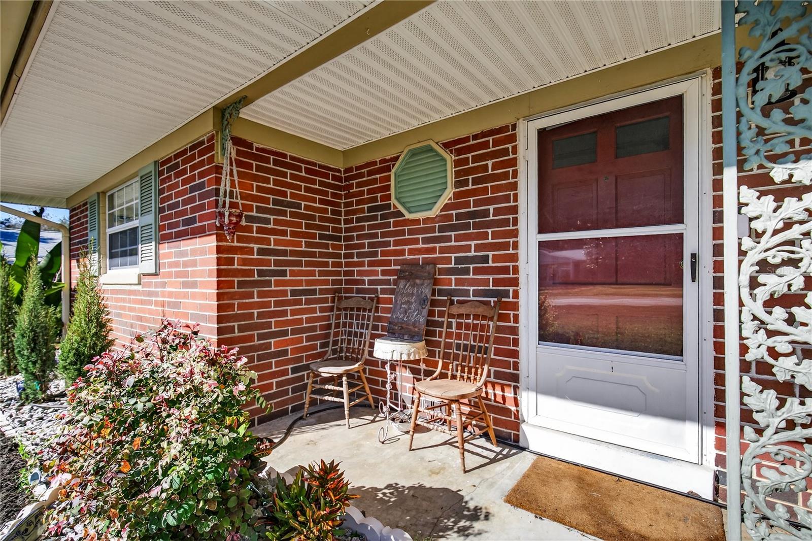 Image 3 of 37 For 1245 Pineapple Lane