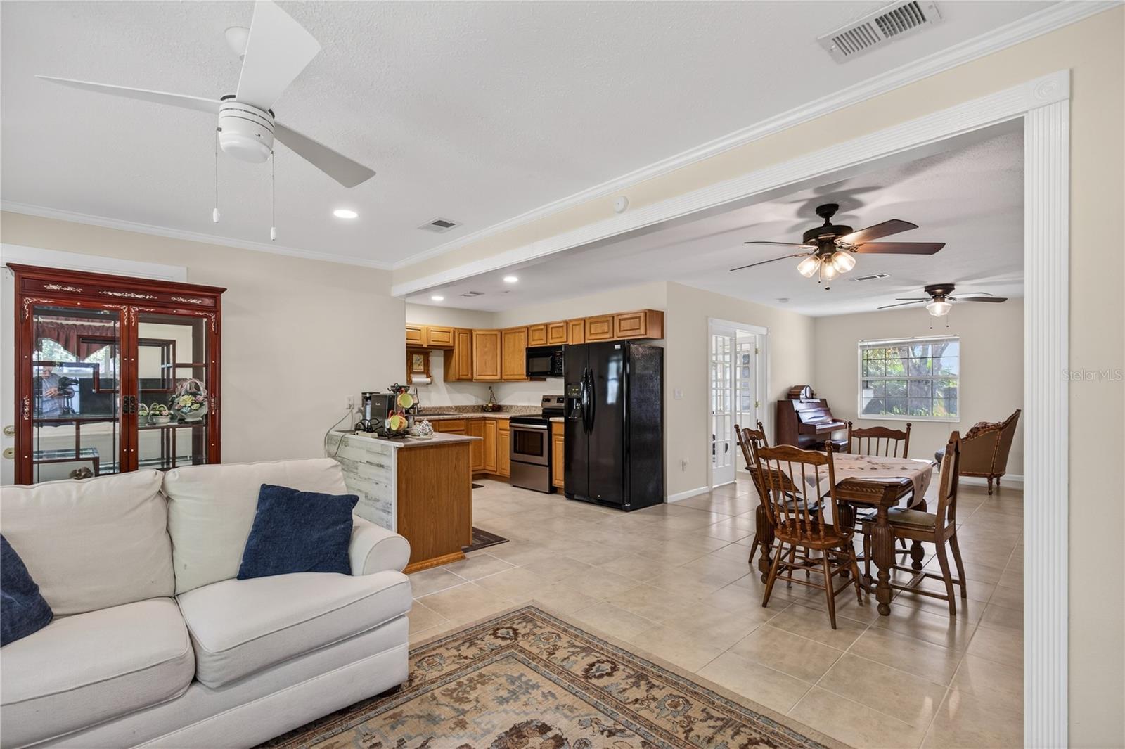 Image 6 of 37 For 1245 Pineapple Lane