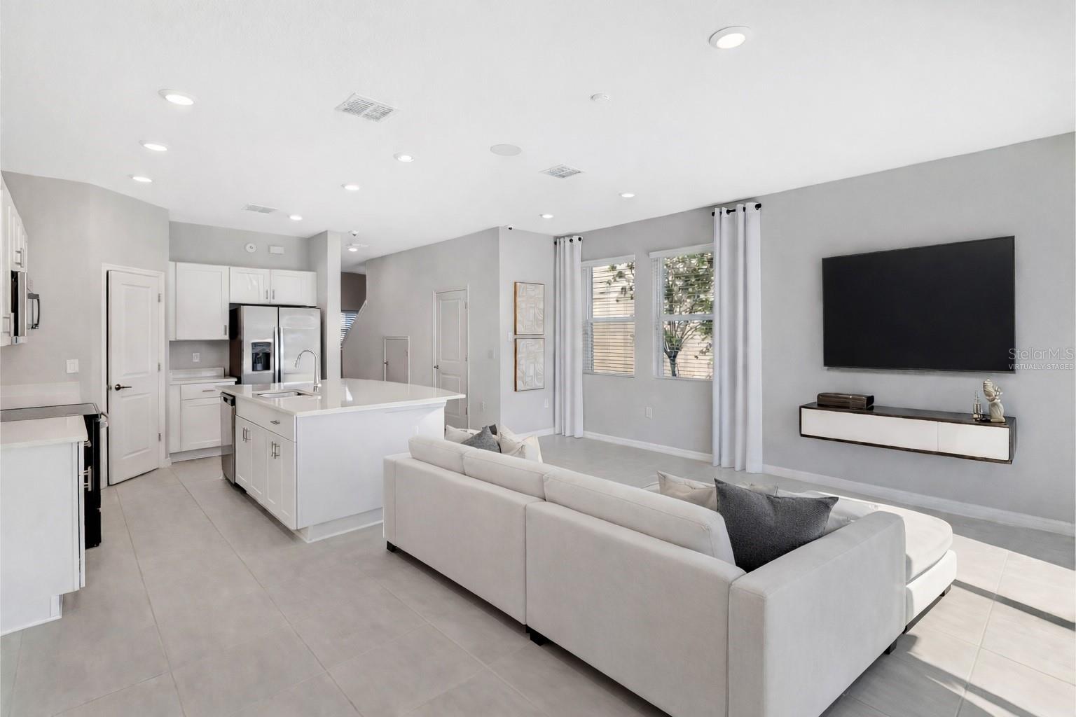 Image 12 of 41 For 2596 Penguin Boulevard