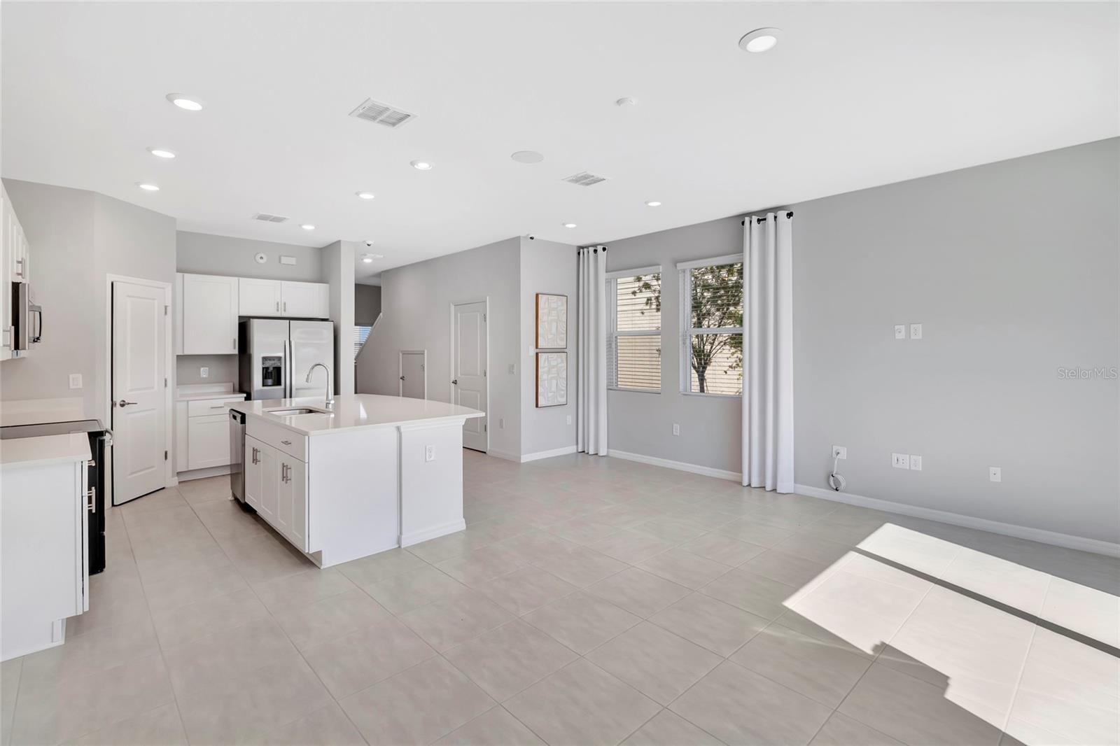 Image 13 of 41 For 2596 Penguin Boulevard