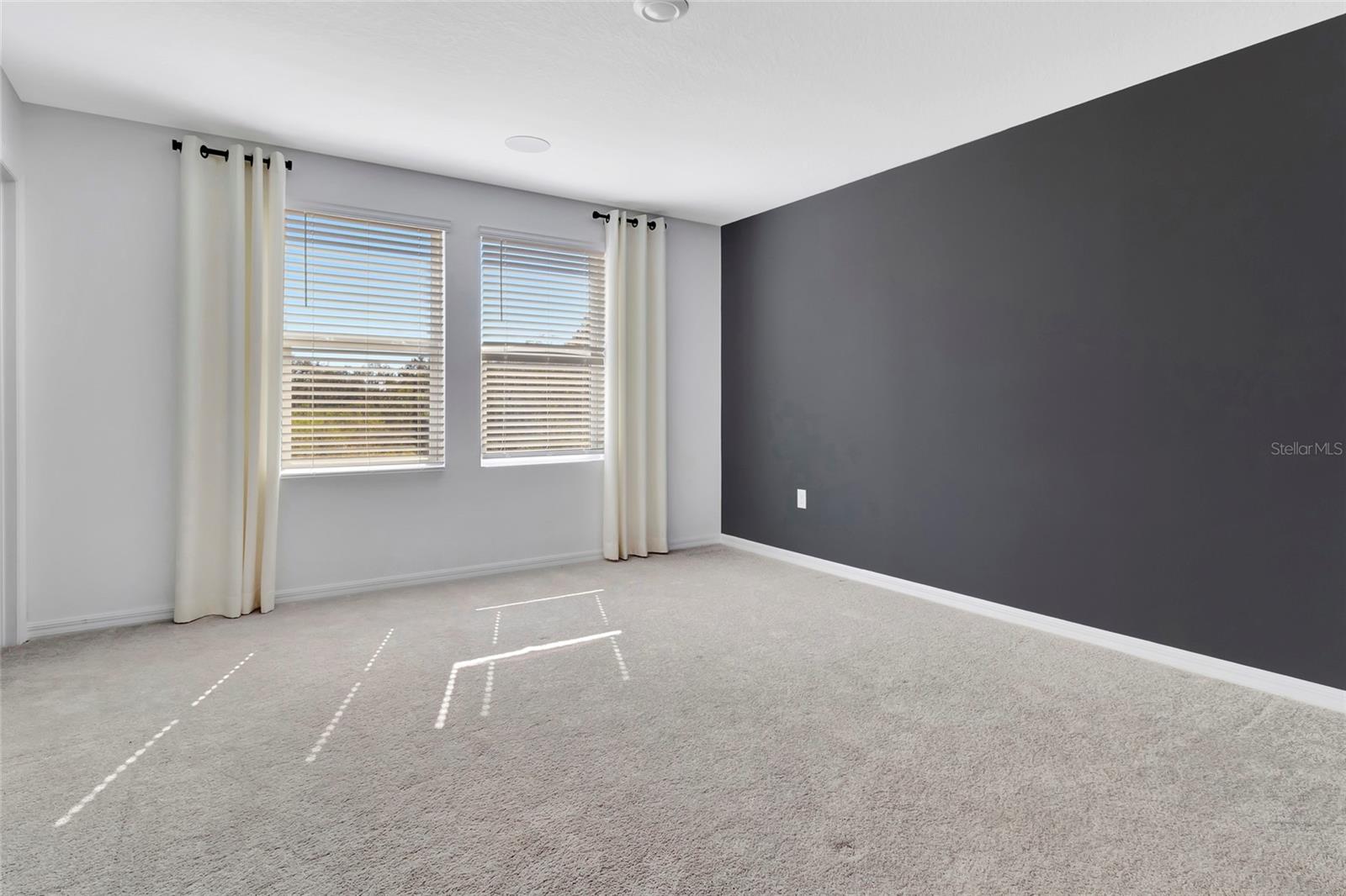 Image 19 of 41 For 2596 Penguin Boulevard