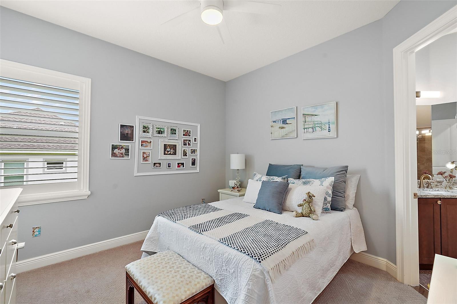 Image 24 of 47 For 5096 Greens Drive