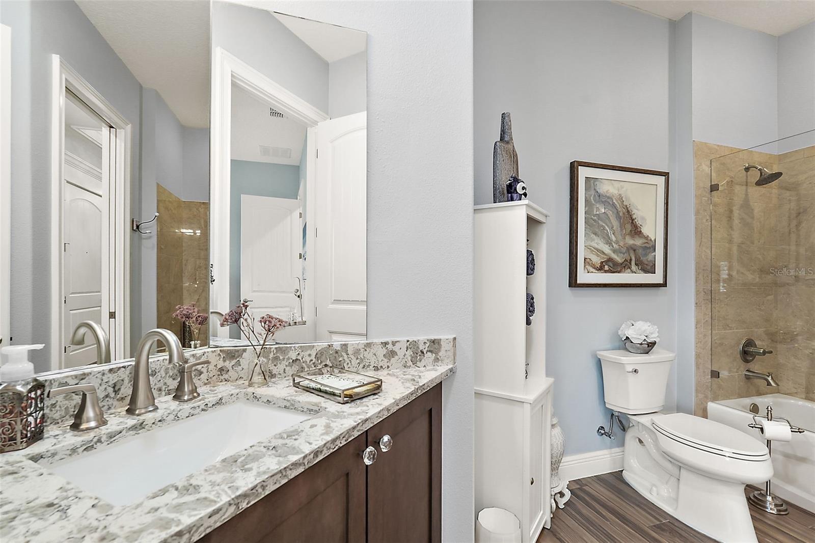 Image 26 of 47 For 5096 Greens Drive