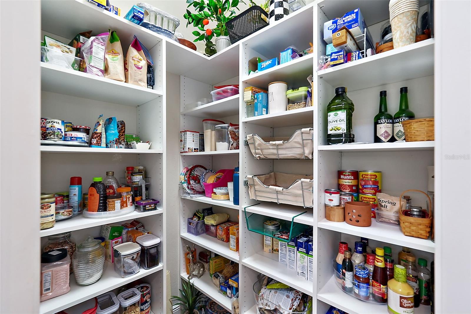 Image 34 of 47 For 5096 Greens Drive