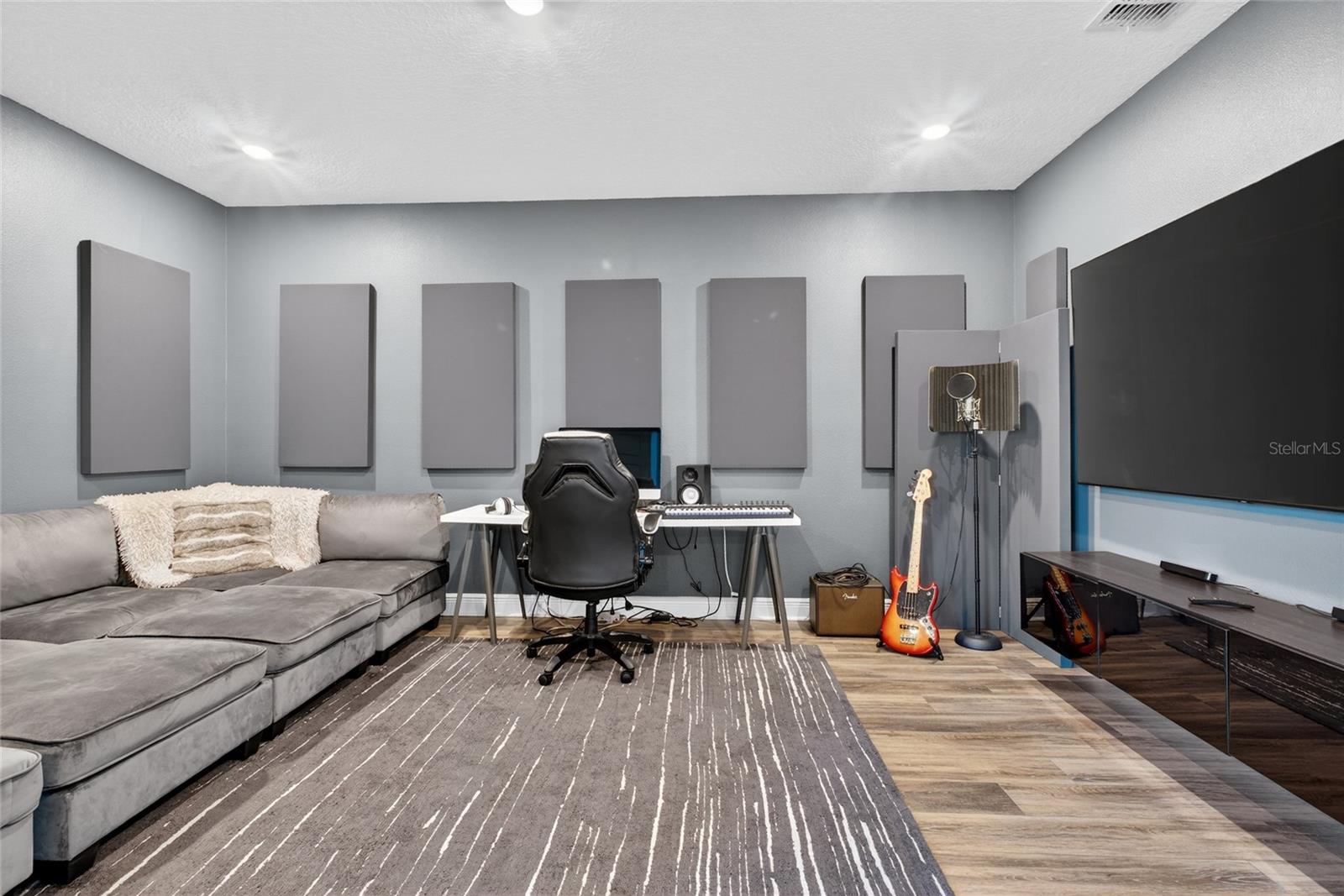 Image 27 of 55 For 1144 Wading Waters Circle