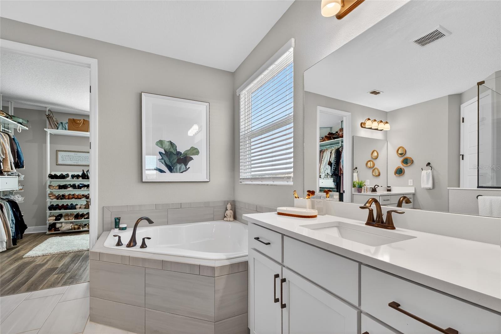 Image 33 of 55 For 1144 Wading Waters Circle