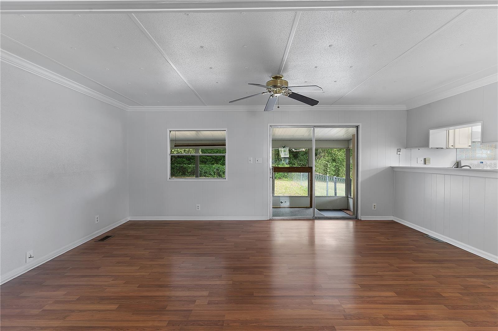 Image 16 of 32 For 302 Ivanhoe Circle