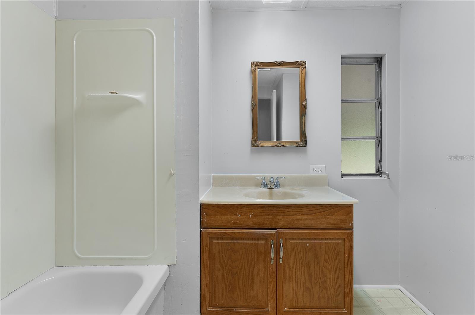 Image 18 of 32 For 302 Ivanhoe Circle