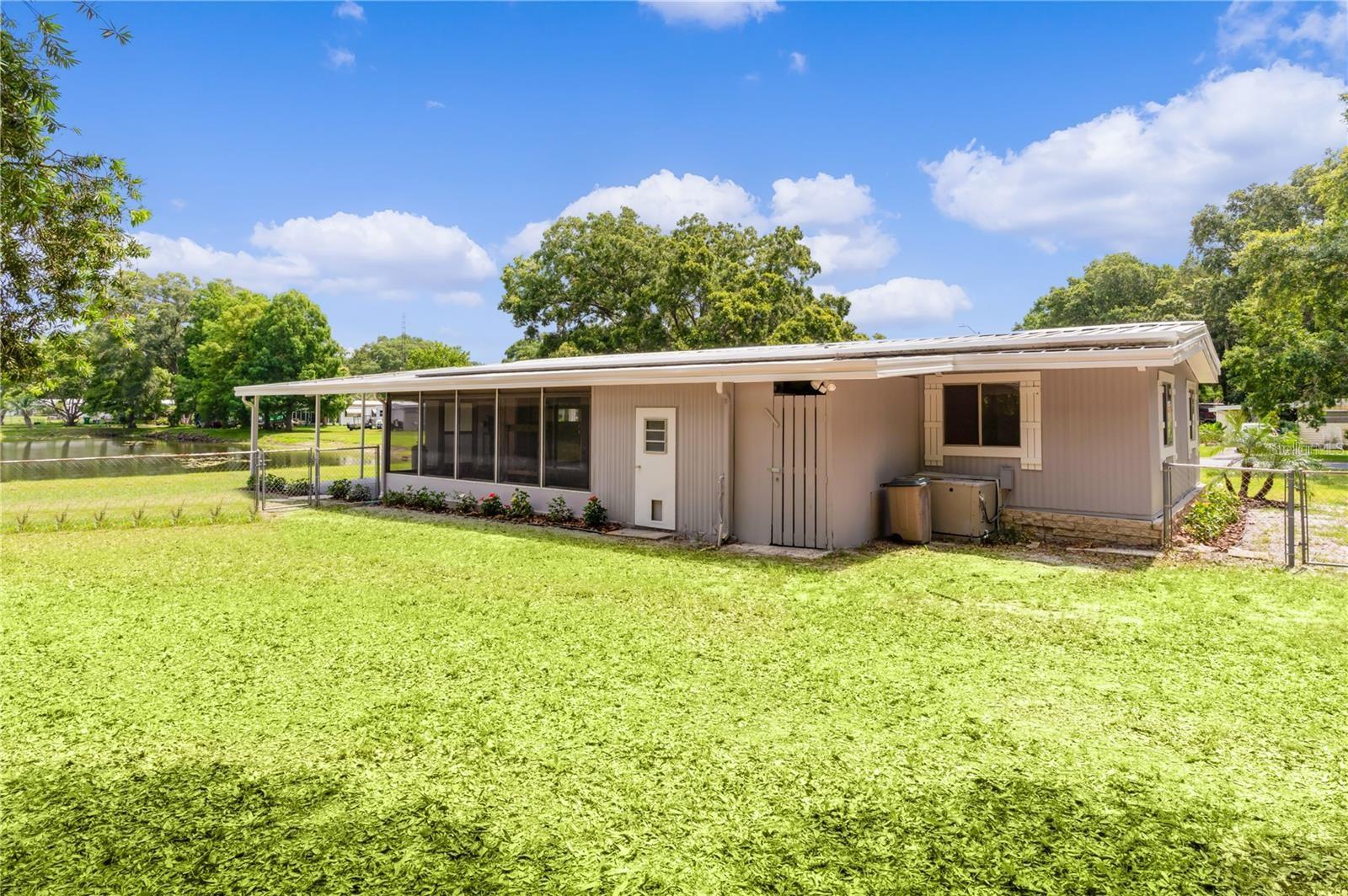 Image 27 of 32 For 302 Ivanhoe Circle