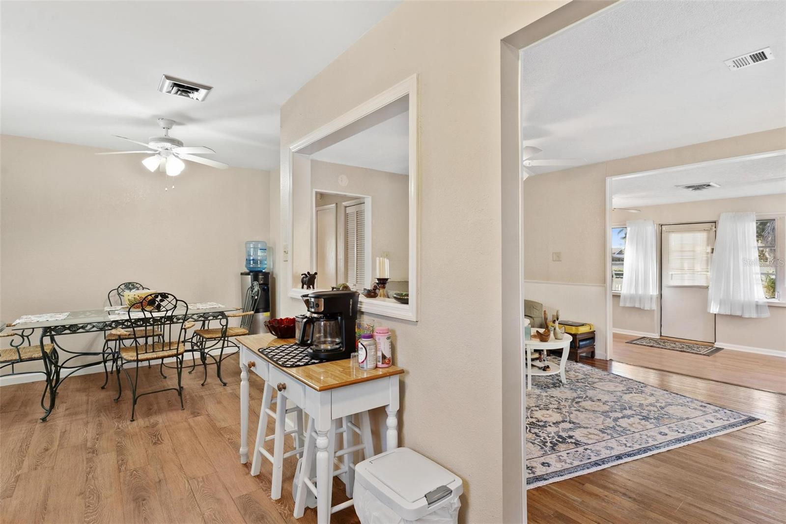 Image 19 of 46 For 32828 Lake Eustis Drive