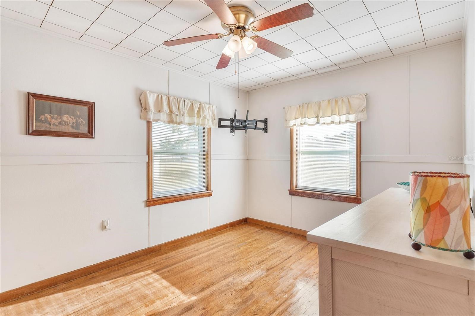 Image 23 of 46 For 32828 Lake Eustis Drive