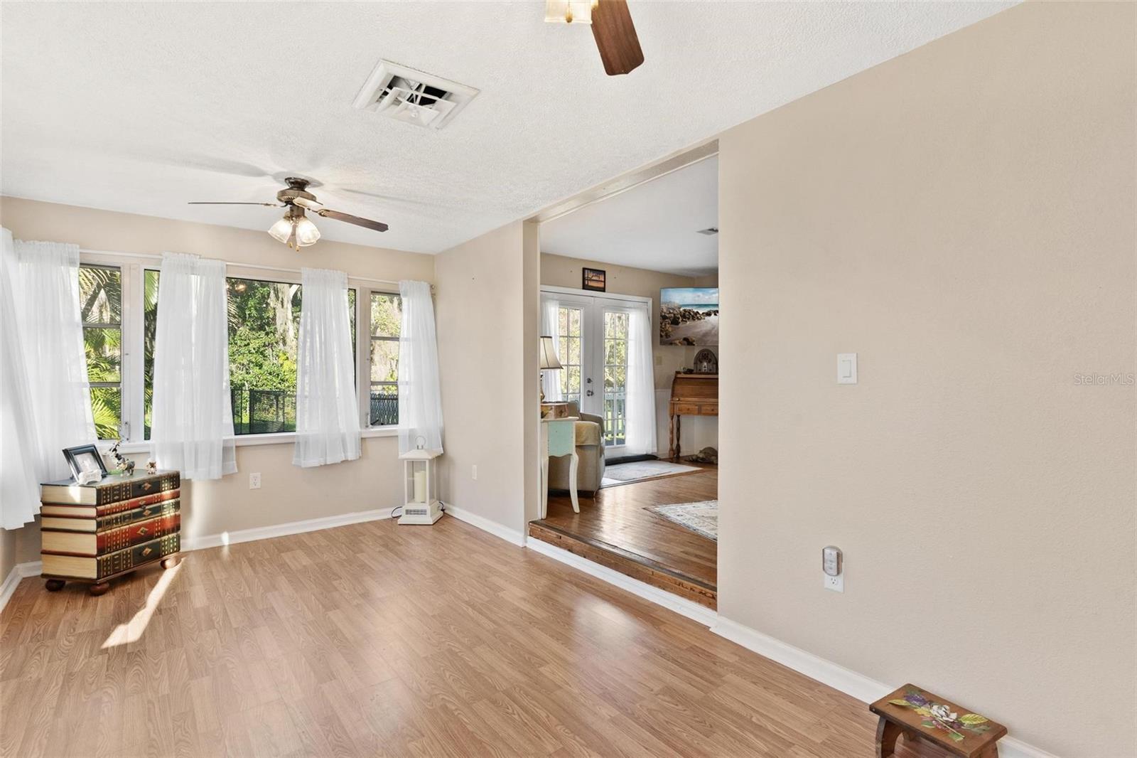 Image 8 of 46 For 32828 Lake Eustis Drive