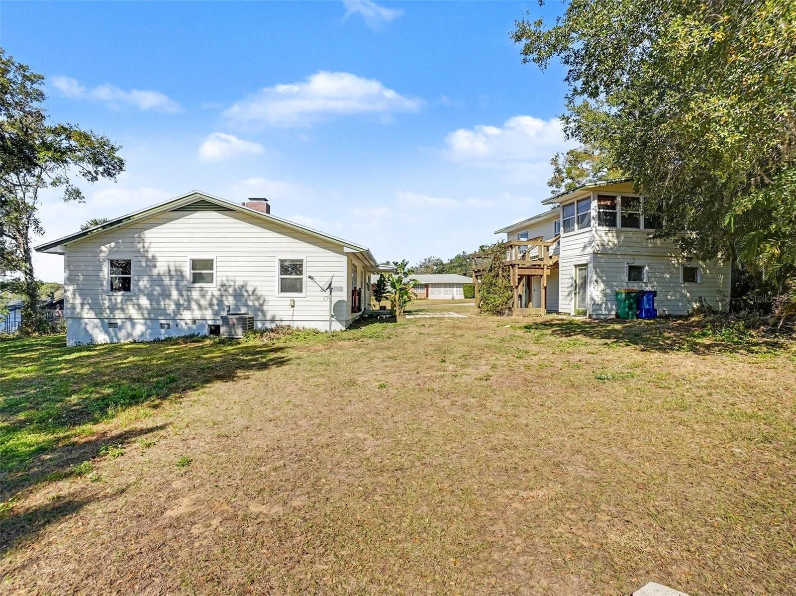 Image 37 of 40 For 1725 Hamilton Street N