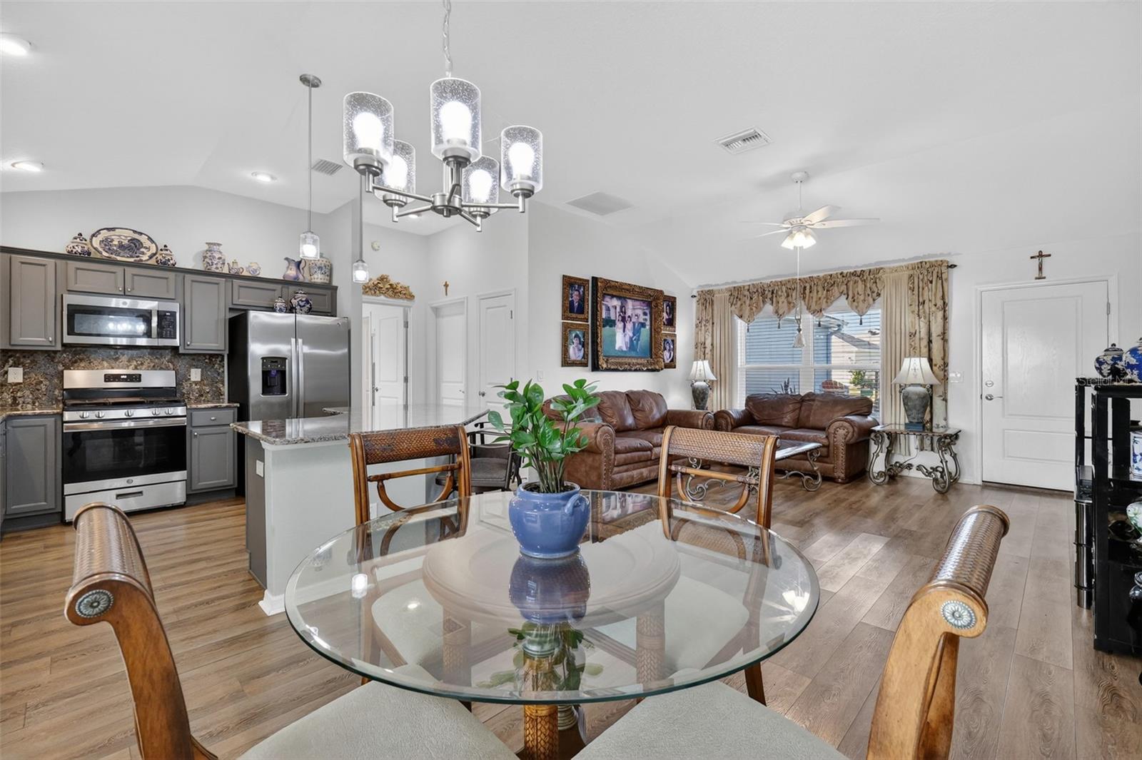 Image 12 of 43 For 4290 Collerette Court