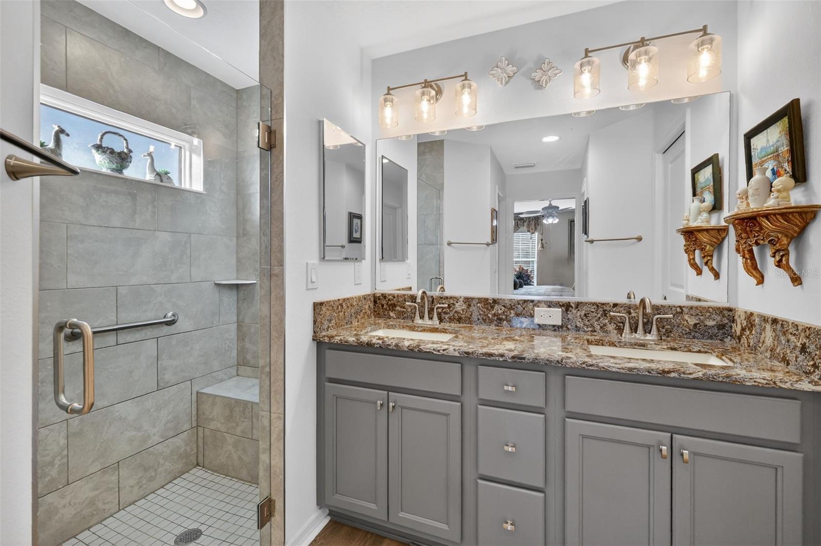 Image 19 of 43 For 4290 Collerette Court