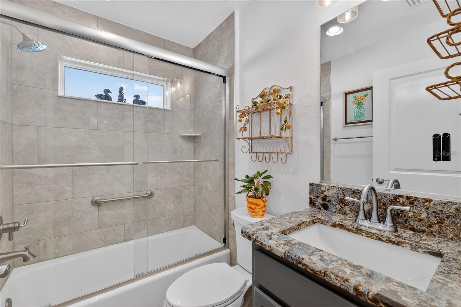 Image 24 of 43 For 4290 Collerette Court