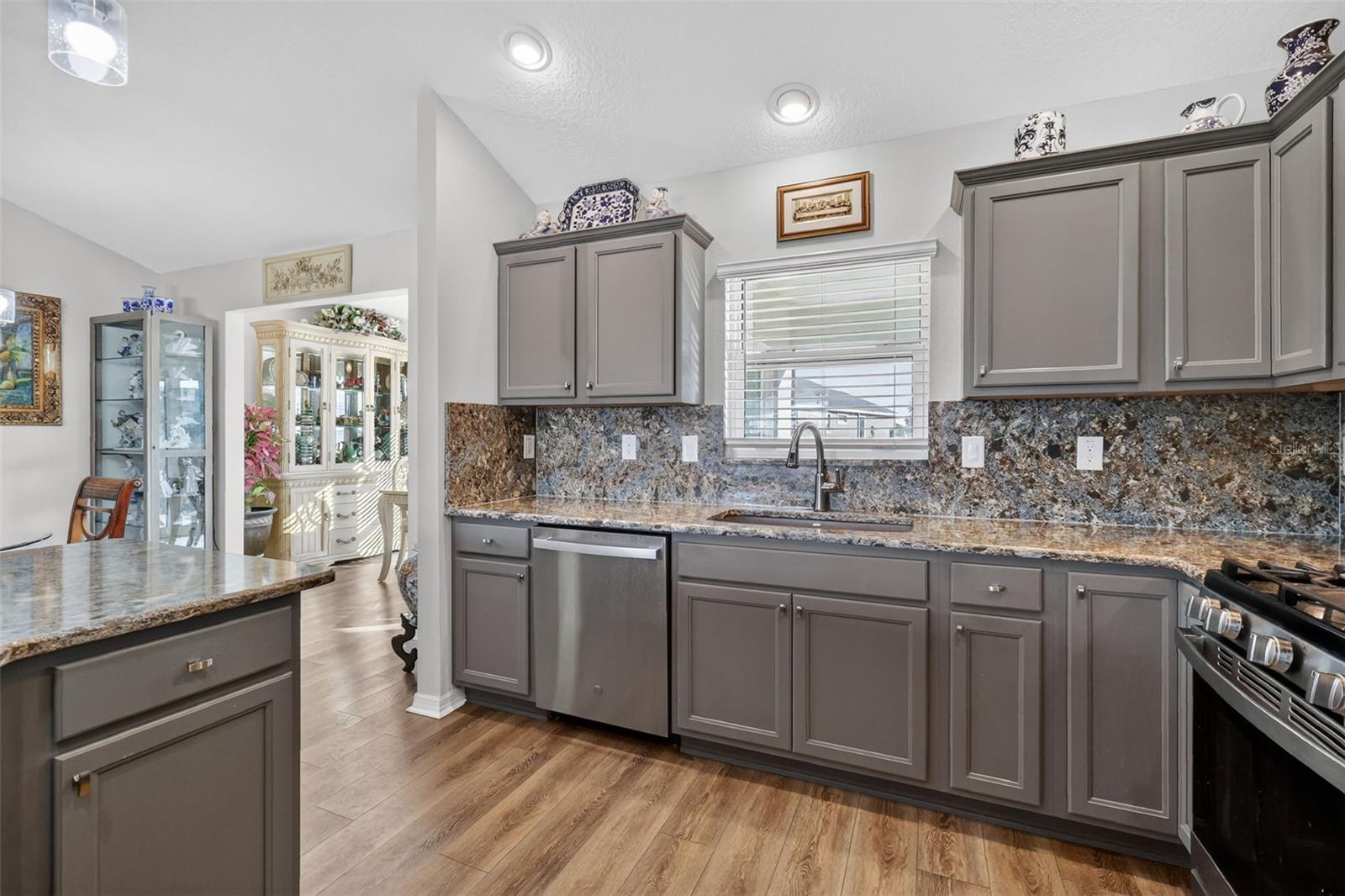 Image 6 of 43 For 4290 Collerette Court