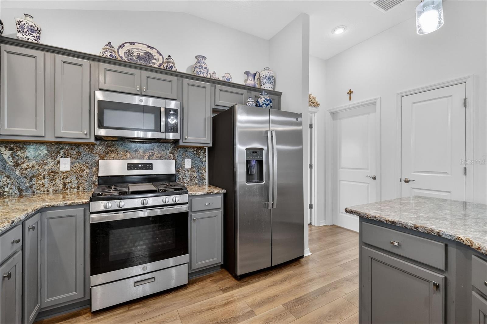 Image 7 of 43 For 4290 Collerette Court