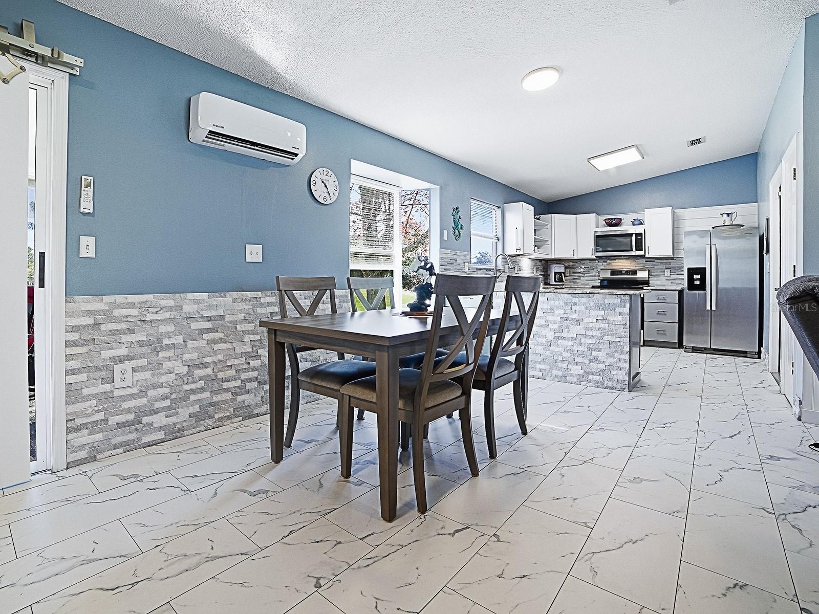 Image 13 of 39 For 243 Willow Brook Drive