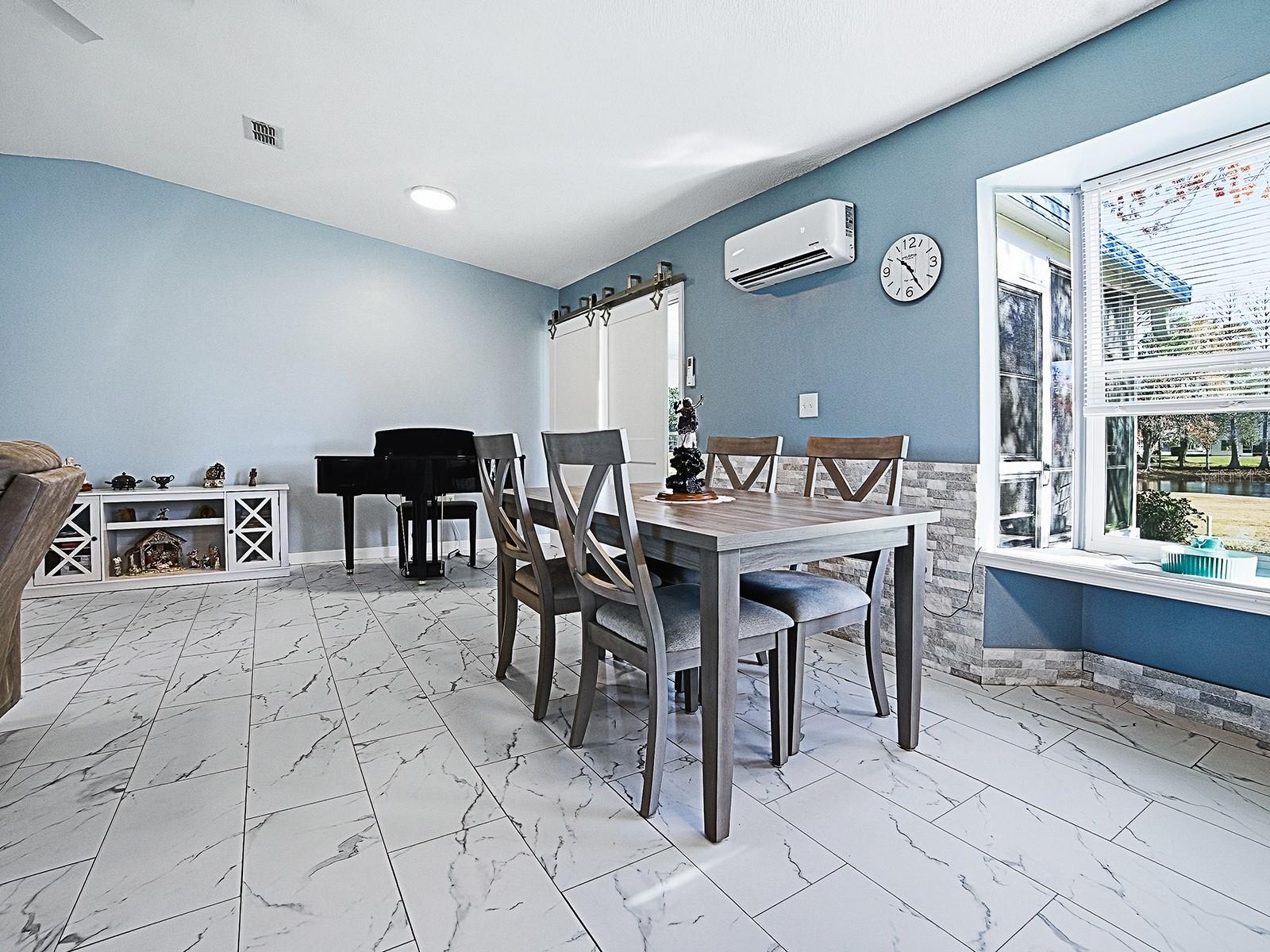 Image 14 of 39 For 243 Willow Brook Drive