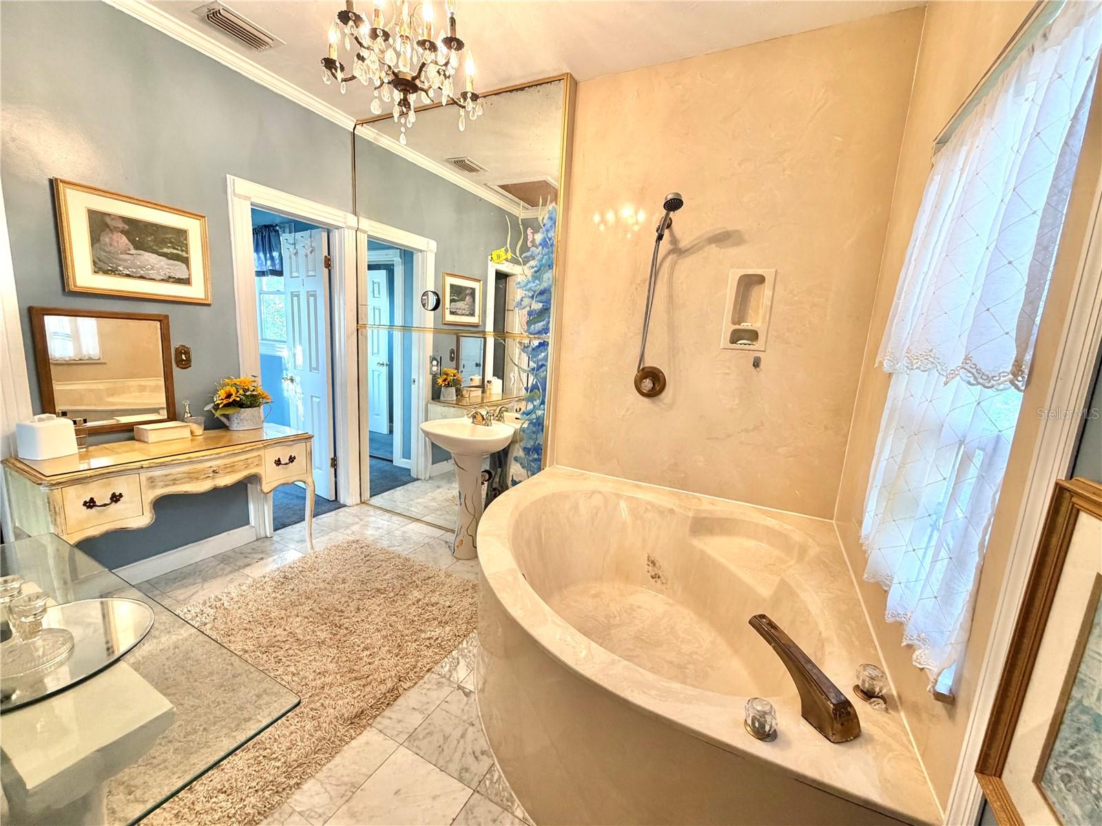 Image 33 of 47 For 116 9th Street