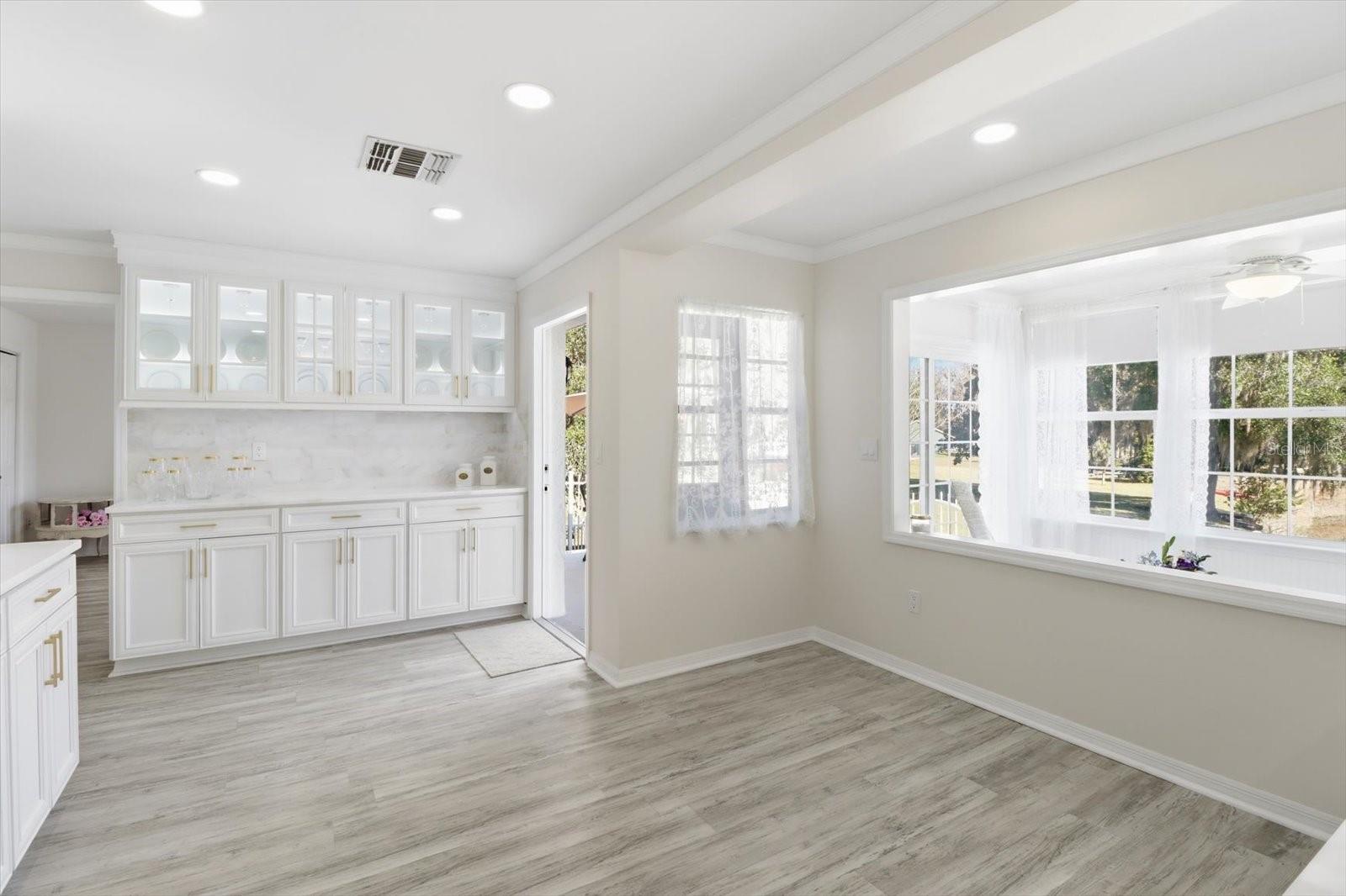 Image 15 of 47 For 5152 S.pointe