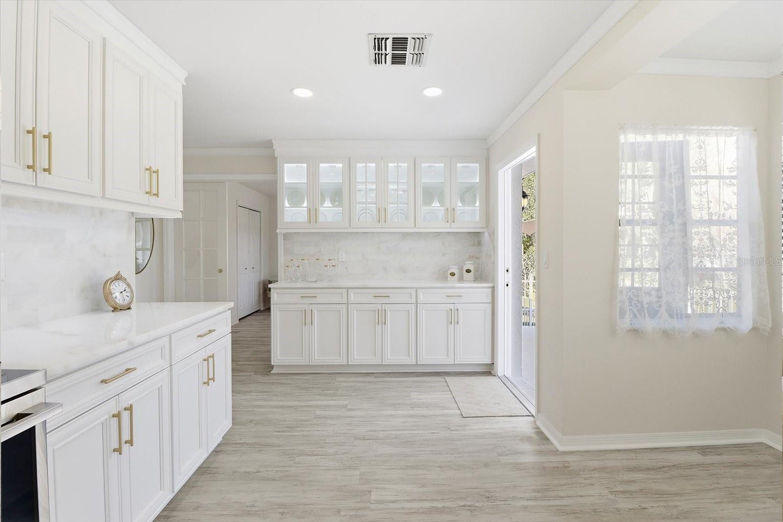 Image 16 of 47 For 5152 S.pointe