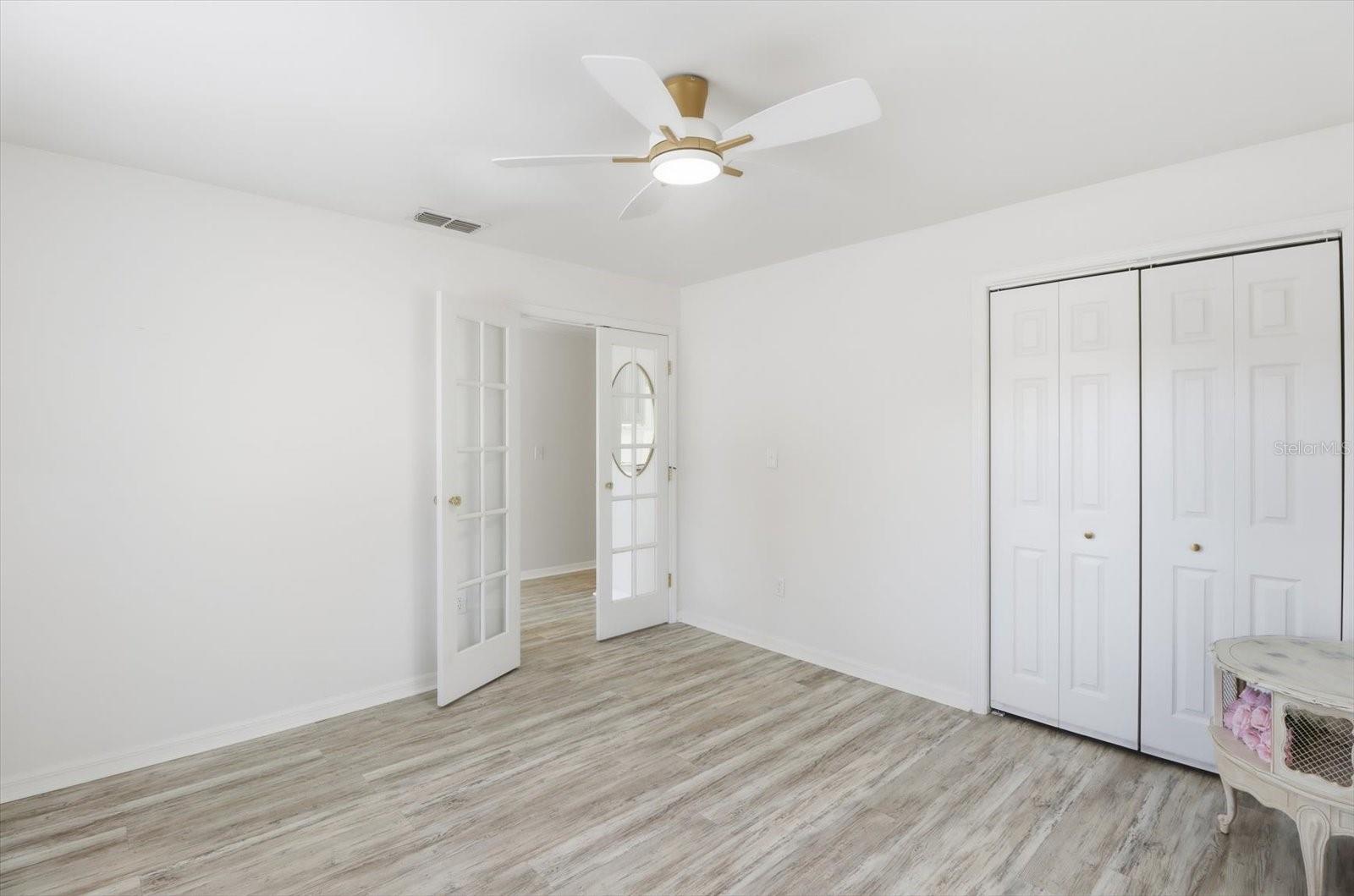 Image 27 of 47 For 5152 S.pointe