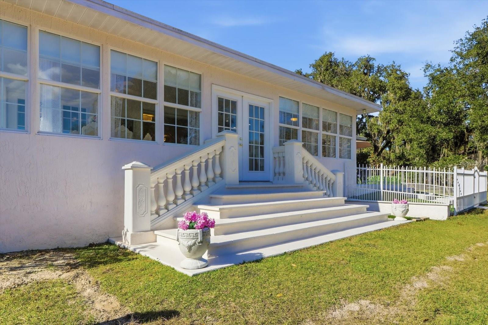 Image 37 of 47 For 5152 S.pointe