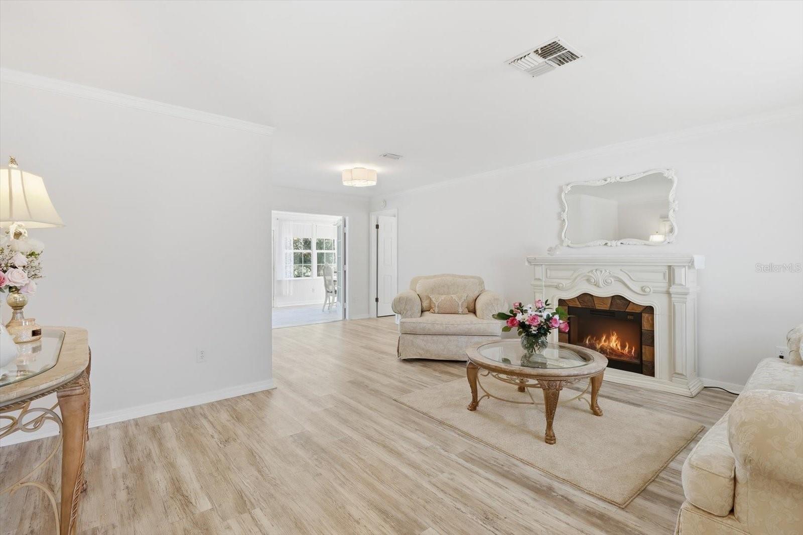 Image 7 of 47 For 5152 S.pointe