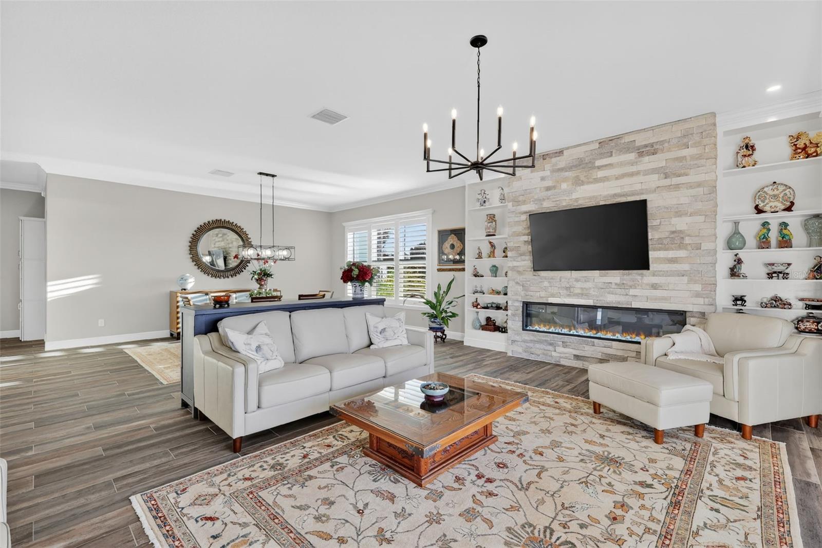 Image 17 of 72 For 1148 Skates Street