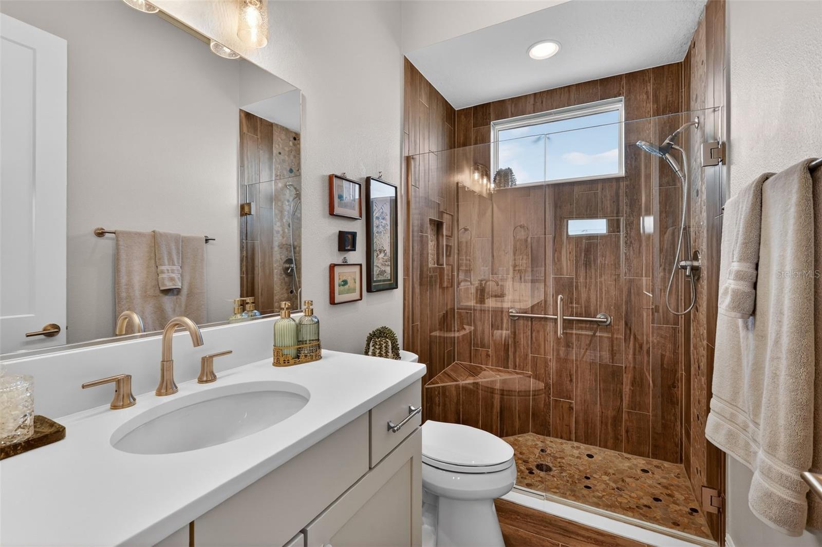 Image 35 of 72 For 1148 Skates Street