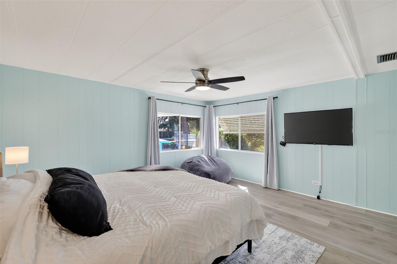 Image 20 of 41 For 1050 Shawn Court