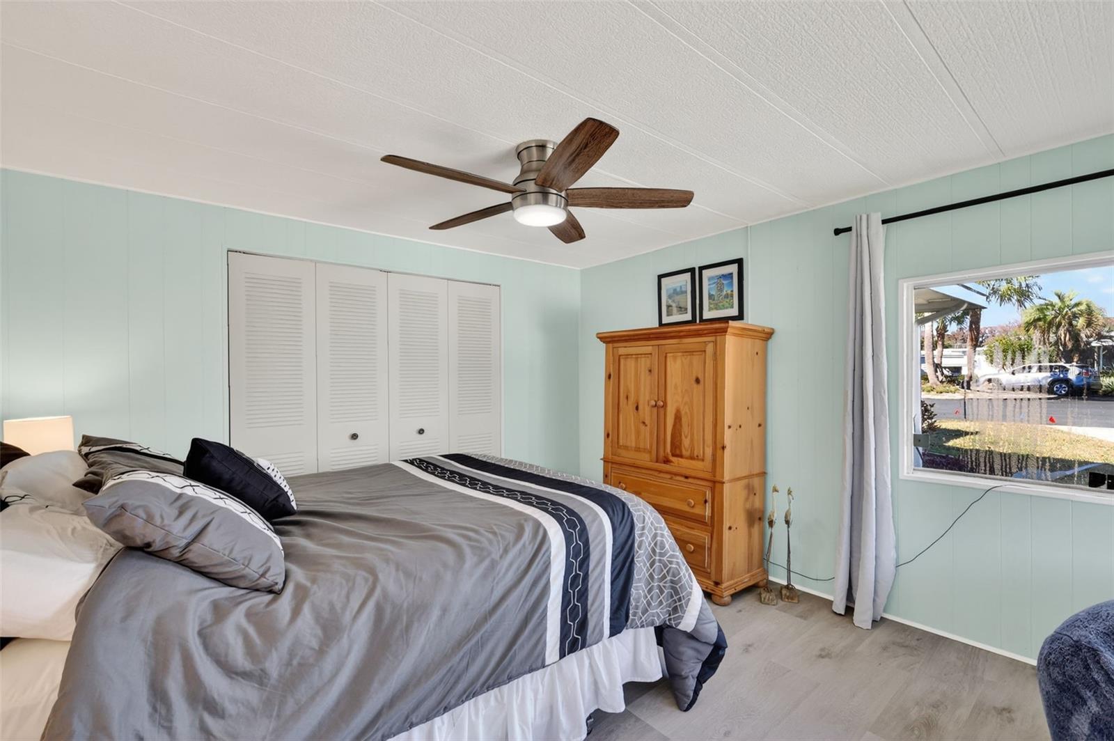 Image 23 of 41 For 1050 Shawn Court