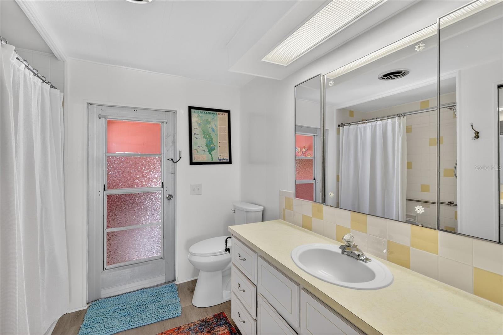 Image 24 of 41 For 1050 Shawn Court