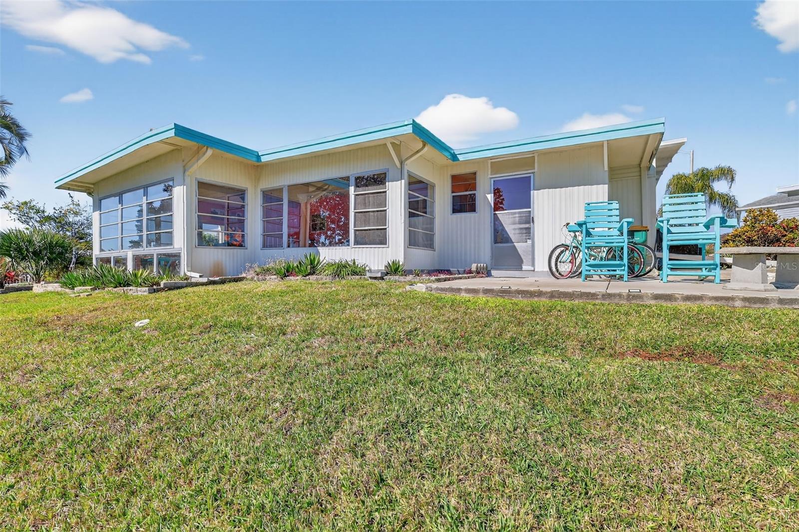 Image 30 of 41 For 1050 Shawn Court