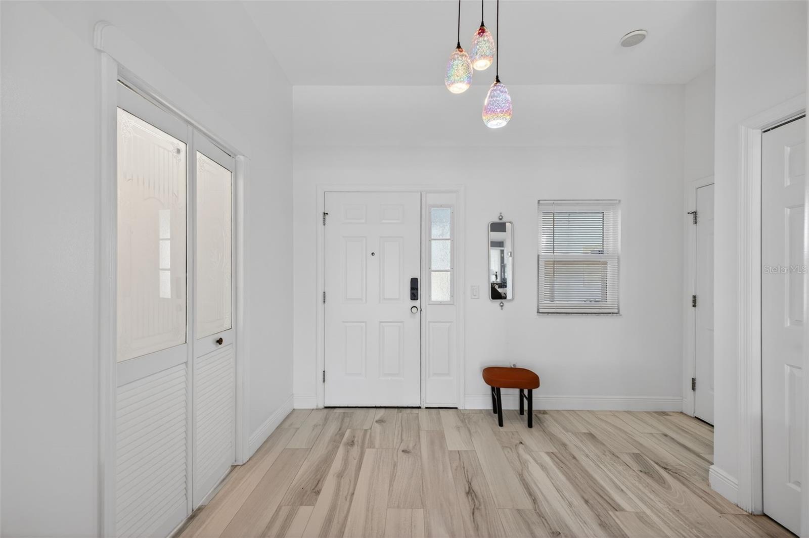 Image 10 of 37 For 411 Del Mar Drive